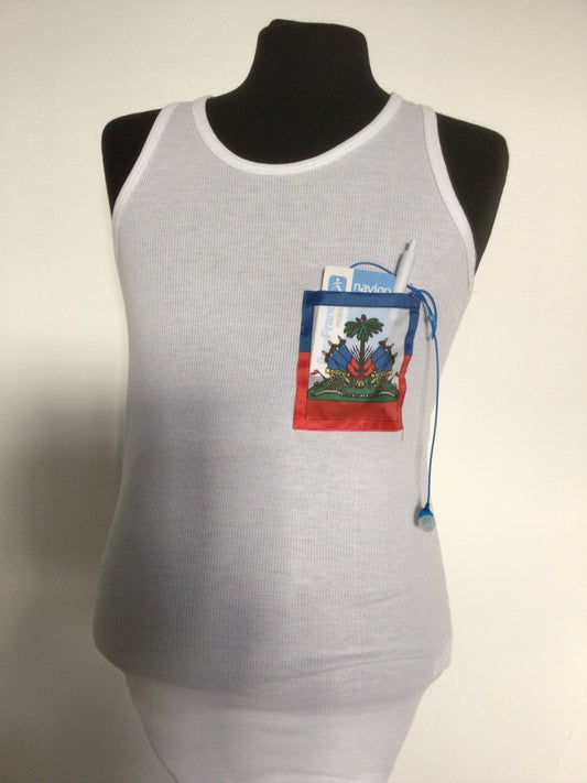 t-shirt avec poche poitrine drapeau d’Haïti